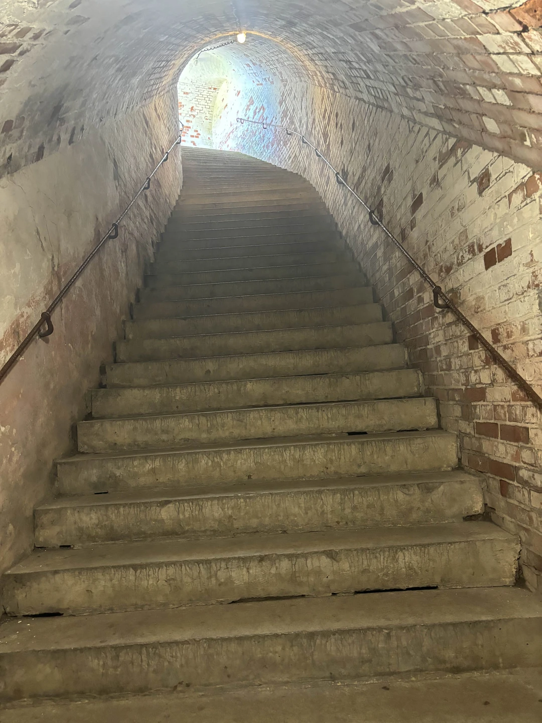 Экскурсия по форту № 11 «Дёнхофф» со специалистом по фортификациям (Алевтина)