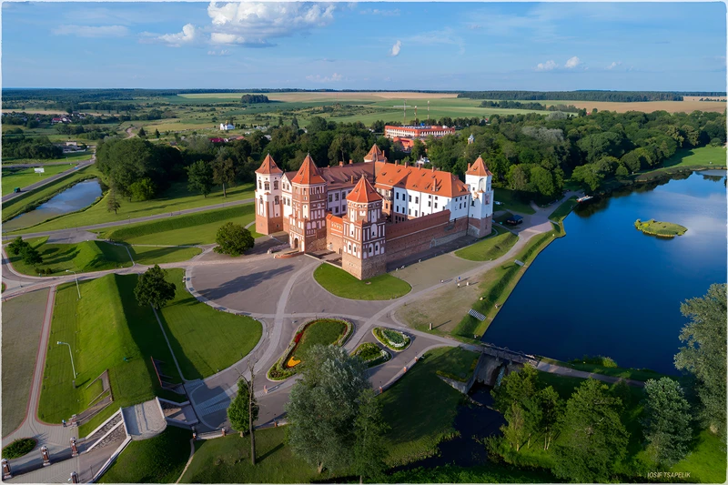 Знаковые места Беларуси только для вас: главные замки, Брестская крепость и Беловежская пуща