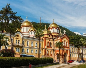 Новый Афон: монастырь, пещера и Приморский парк