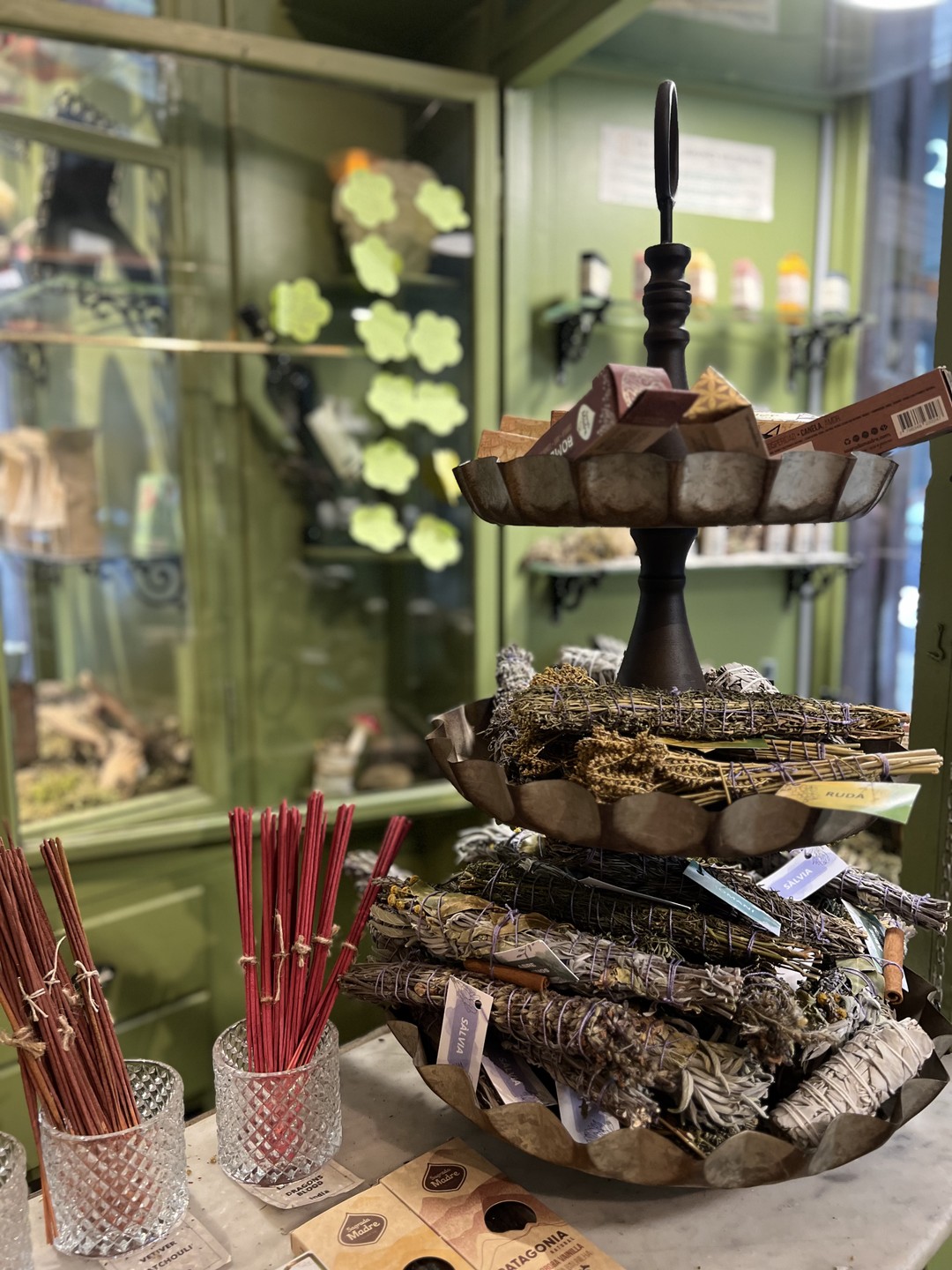 Благодарим Александра, за волшебную презентацию Барселоны❤️, а также за проявленную помощью в решении наших вопросов