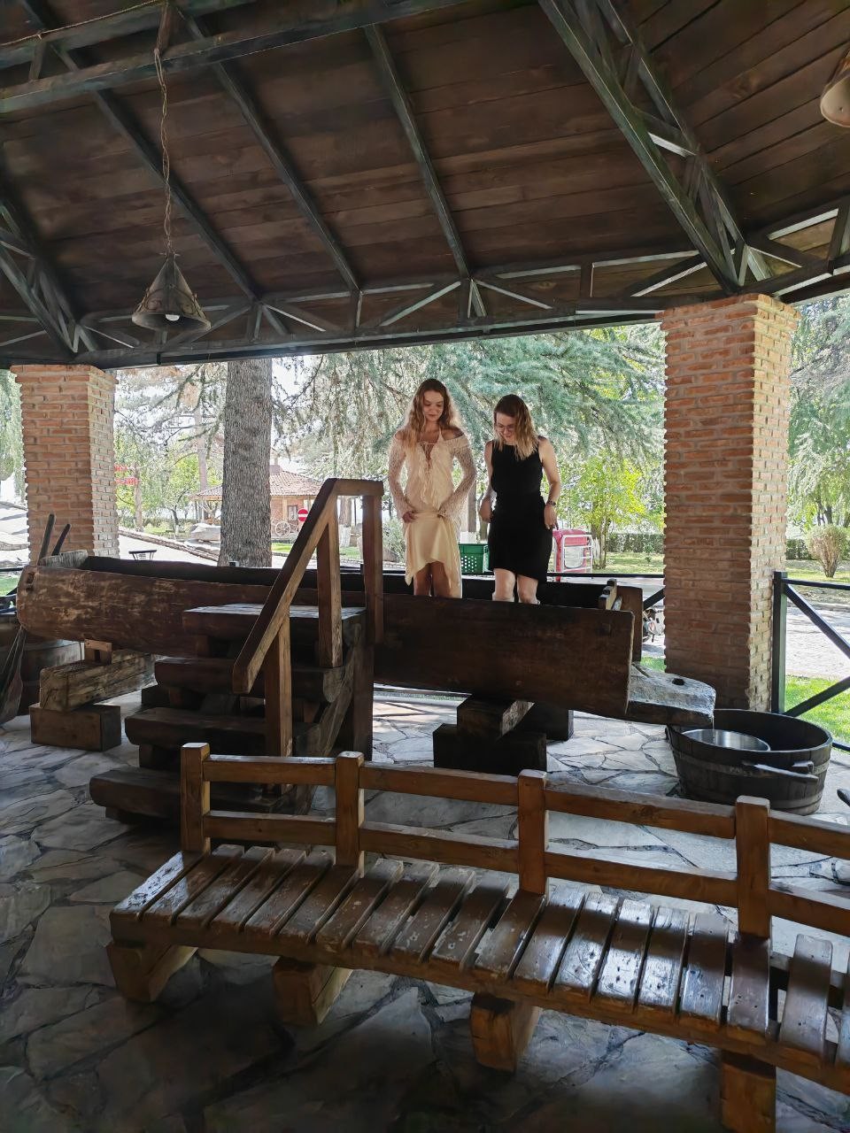 Отличная экскурсия по Сигнахи! Гиды — семейная пара — очень приятные и интересные люди. Их рассказы