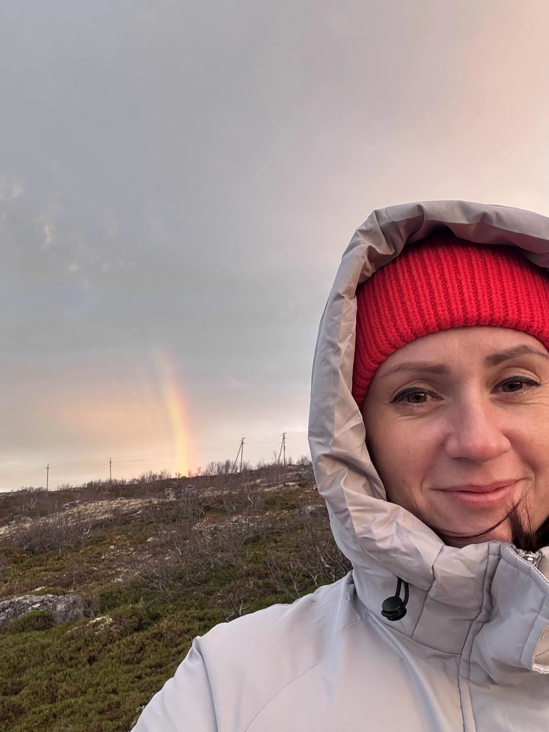 Игорь - замечательный гид. Согрел приятной беседой, горячим чаем с пирожками и печеньками. Все просьбы и