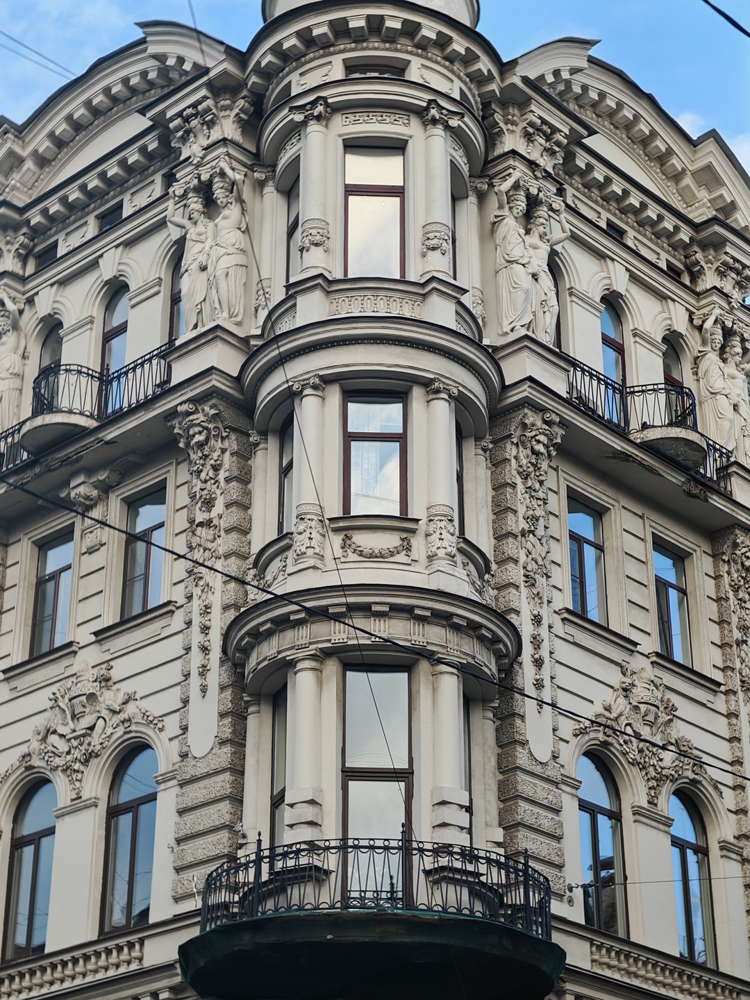 За угол от Невского проспекта: экскурсия по проходным дворам (Вера)