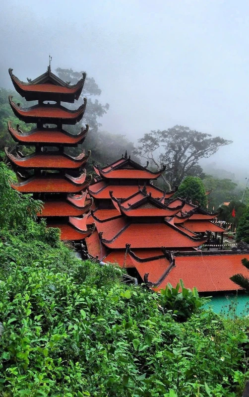 На гору Таку к величайшему Лежащему Будде - из Фантьета