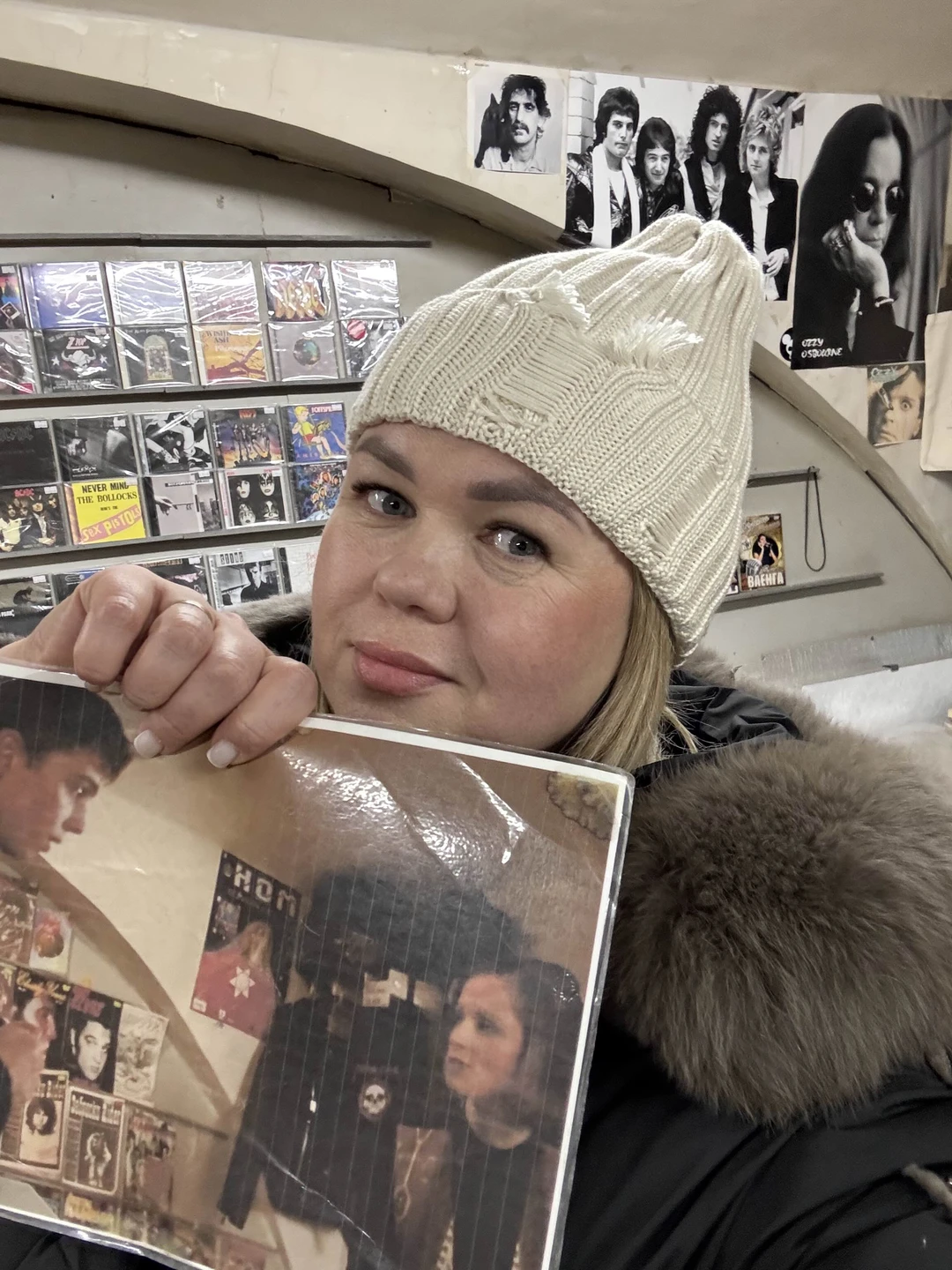 Талантливая экскурсия! В планах пересмотреть фильм - однозначно! Рекомендую всем, кто любит Данилу, Балабанова и фильмы