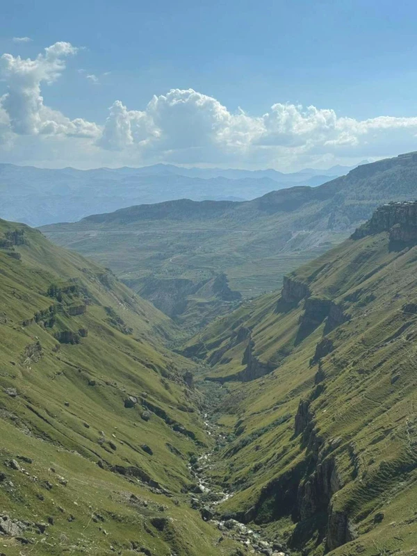 К плато Хунзах, водопадам Матлас и ущелью «Каменная чаша» — из Махачкалы