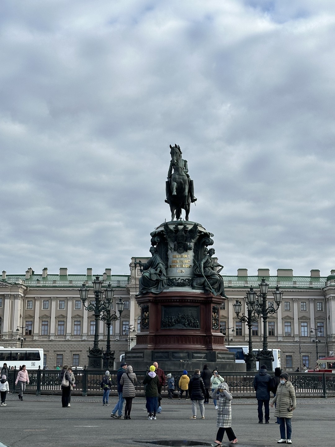 Петербург старинный и современный - обзорная автобусная экскурсия (Анастасия)