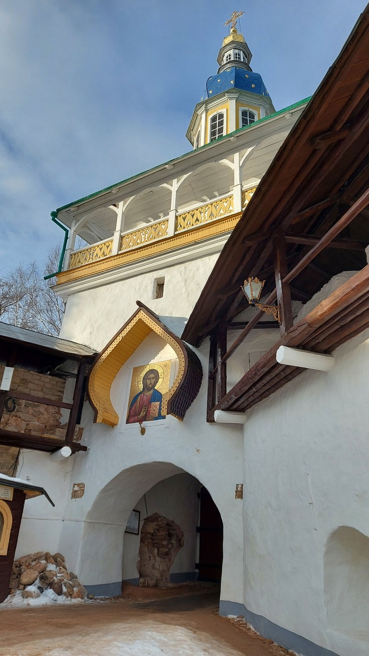 Фото 7 - Экскурсия: "Связь времён: прошлое и настоящее Пскова, Изборска, Печор"