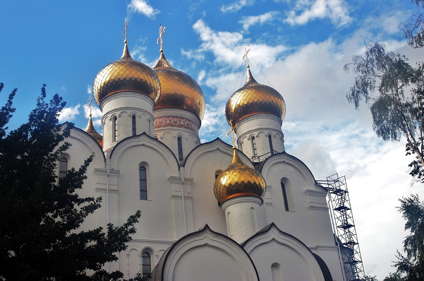 Чем славен Ярославль: авто-пешеходное путешествие