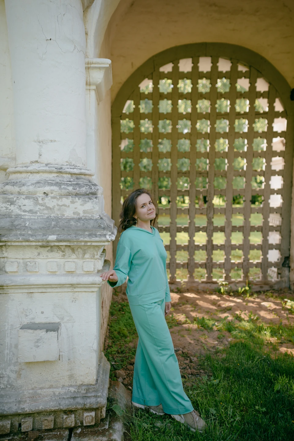 Благодарю фотографа Юлию за замечательные фотографии с прогулки по Измайловскому острову! Зарядились позитивом, погрелись на солнышке