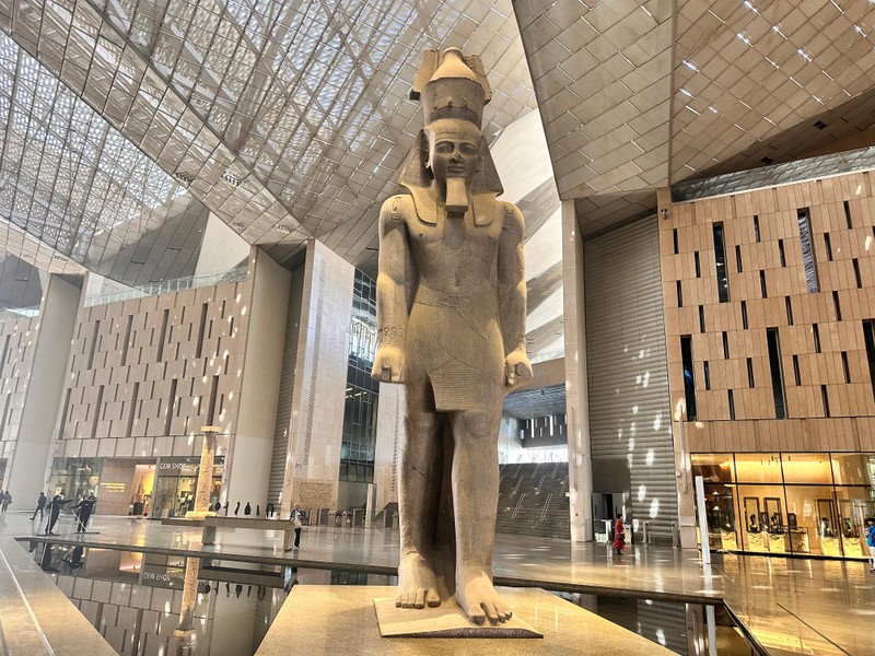 Пирамиды, Великий сфинкс и Большой Египетский музей - из Хургады