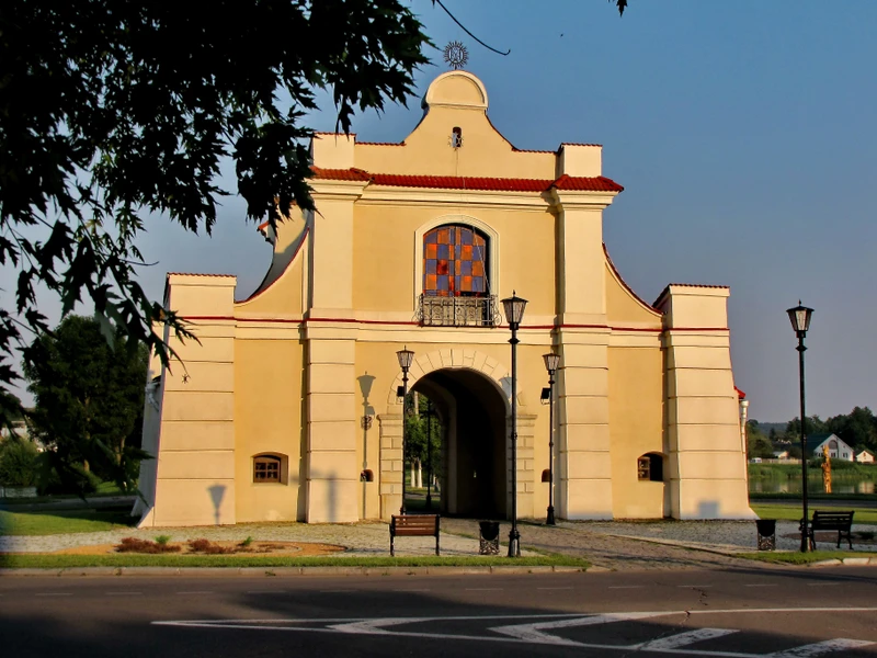 Средневековое наследие Беларуси: из Минска к замкам Несвижа и Мира