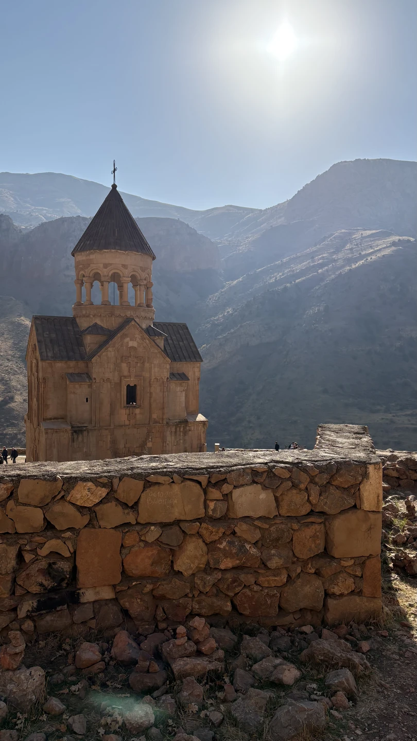 Отличная экскурсия, в группе было 6 человек. Аревик рассказала много интересных фактов не только о местах