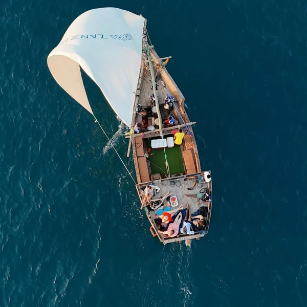 Круиз на закате на Занзибаре