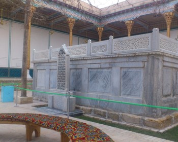Петроглифы и керамика, путь в Бухару