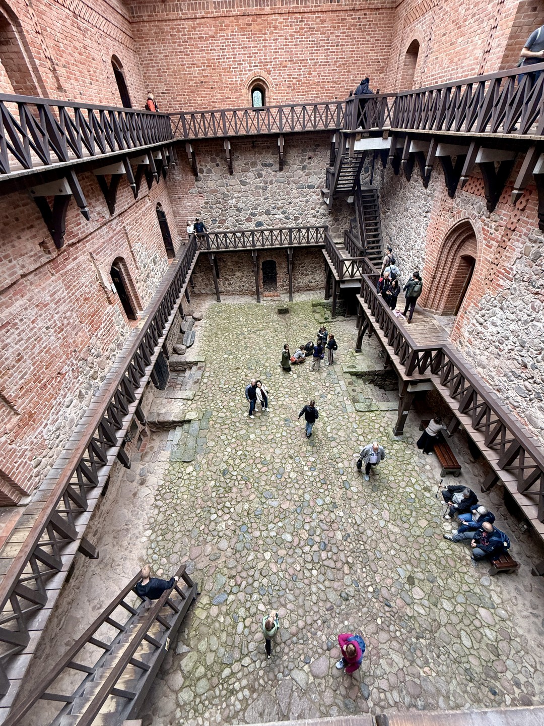 Мы с женой выбрали экскурсию в Тракай с Еленой, и это оказалось одним из лучших решений