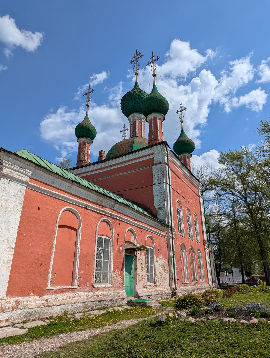 Невероятно душевная жительница Переславля сумела влюбить нас в свой родной город. Заинтересовала детей - младших школьников