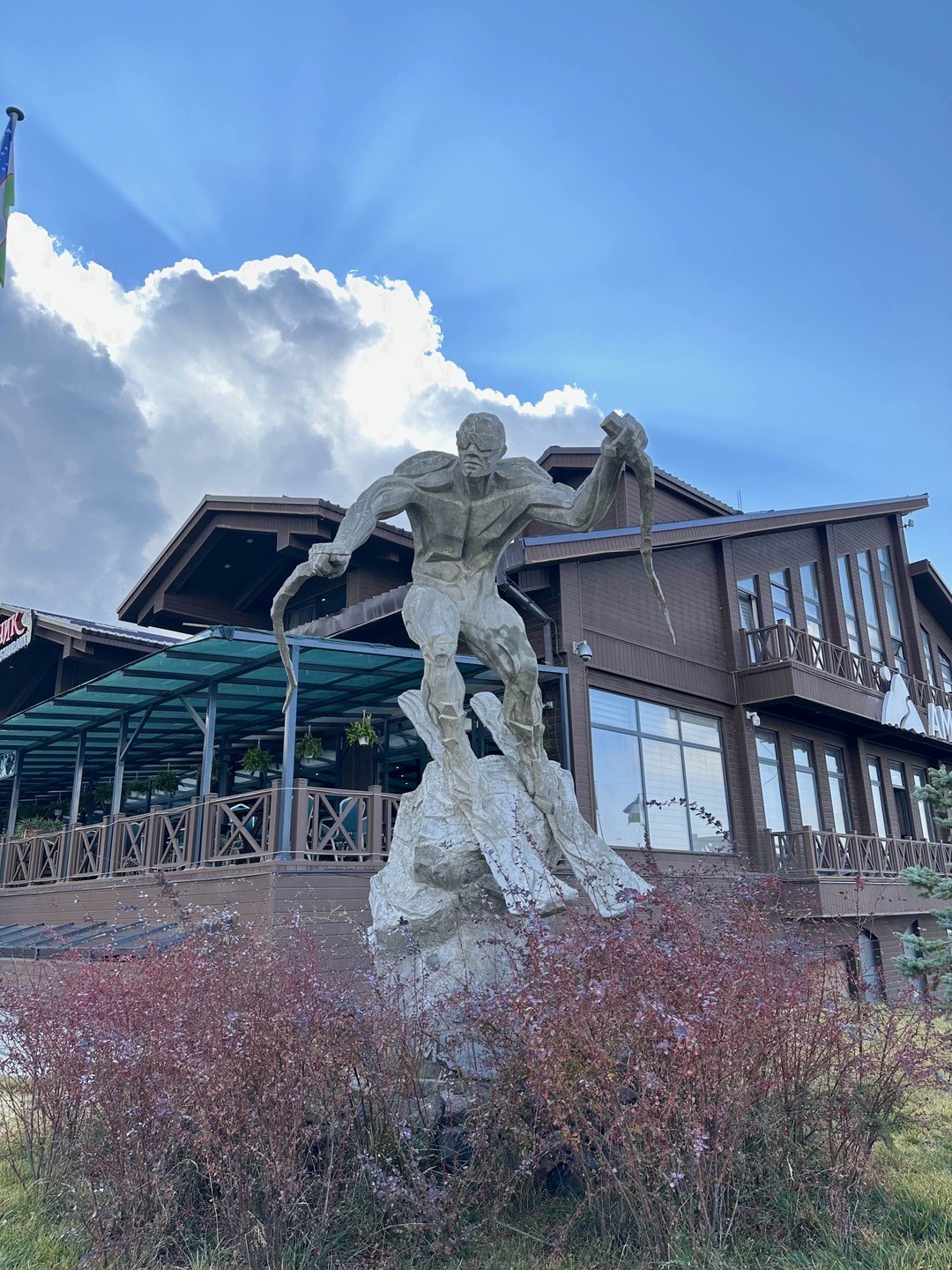 Хотим выразить огромную благодарность Альберту за чудесную поездку в горы, провели великолепный день, вечером удалось заехать