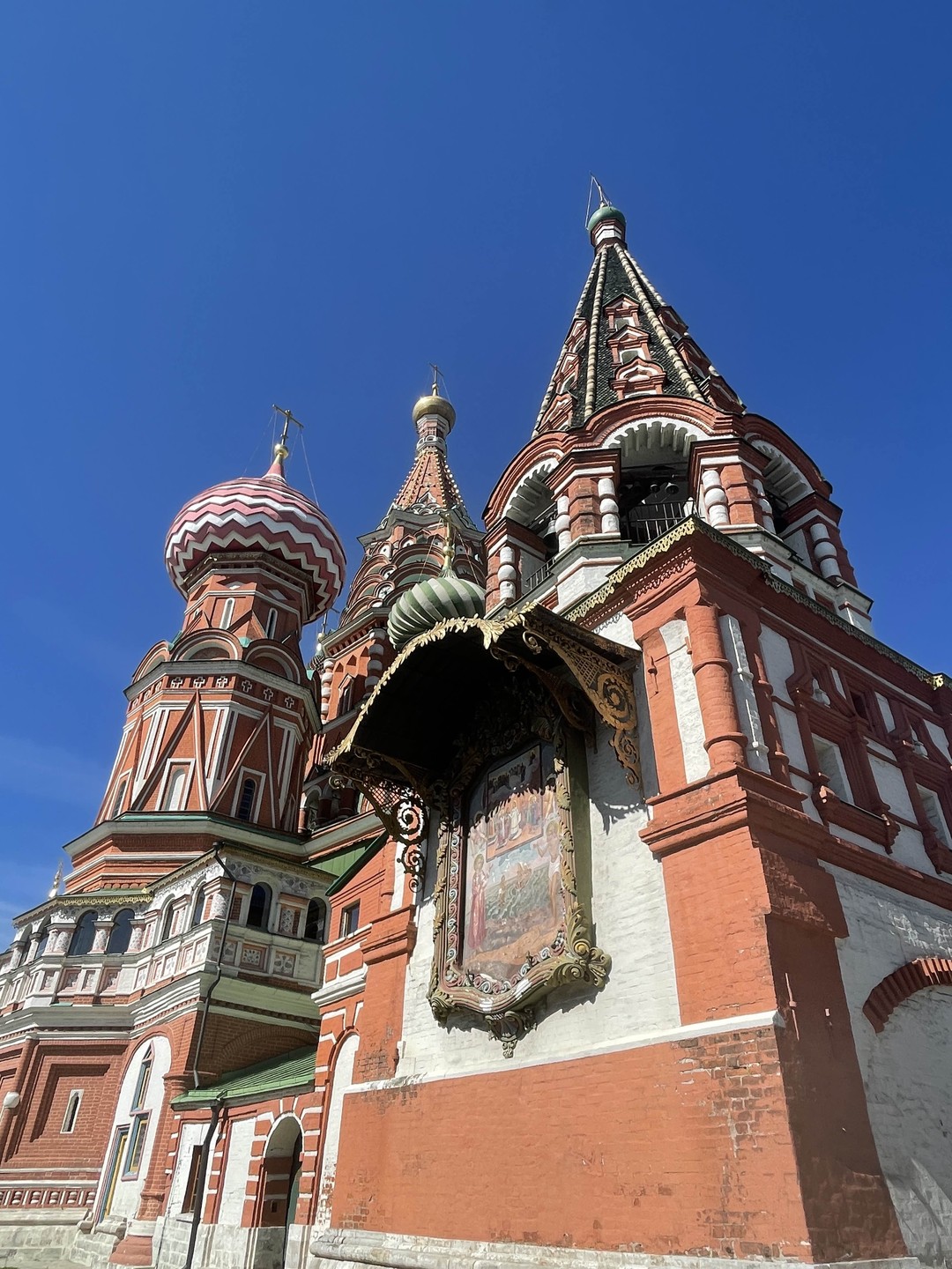 Экскурсия замечательная!!! Казалось бы, столько уже знала про Храм Василия Блаженного, но это мне только казалось)