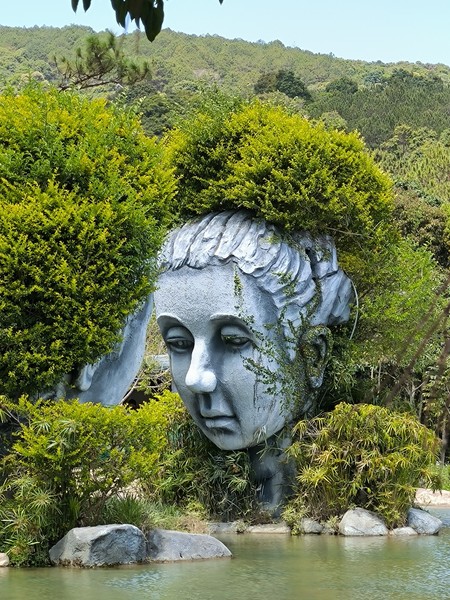 Далат великолепен. Надо ехать дня на 3