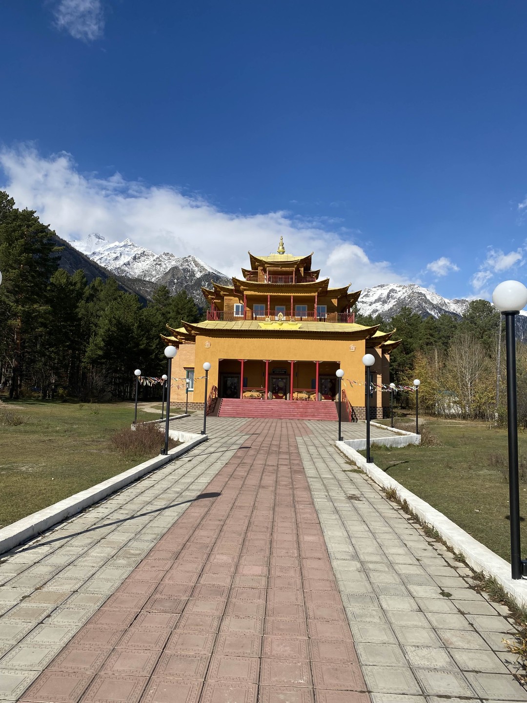 Данную экскурсию посетили 04 октября с гидом Алдаром, благодаря ему наше путешествие было одно из лучших