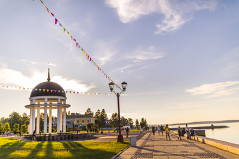 Экскурсия по Петрозаводску и гастрономический спектакль