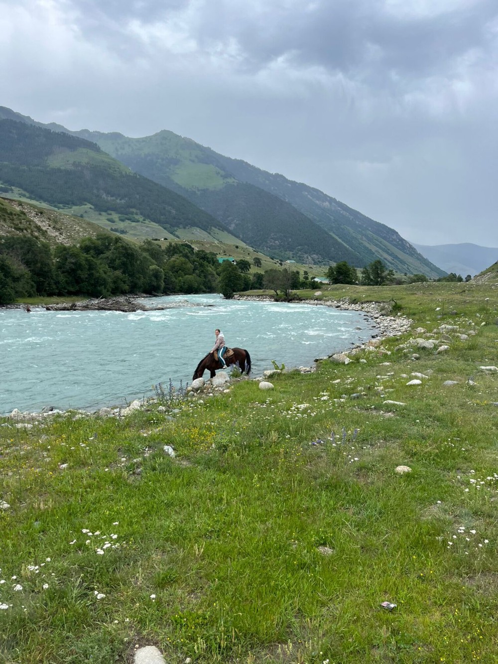 Главное изображение экскурсии - Конная прогулка по окрестностям Архыза