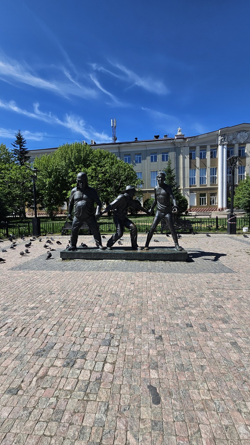 Даже если вы уже не один раз были в Иркутске, очень рекомендую посетить экскурсию Сергея. На