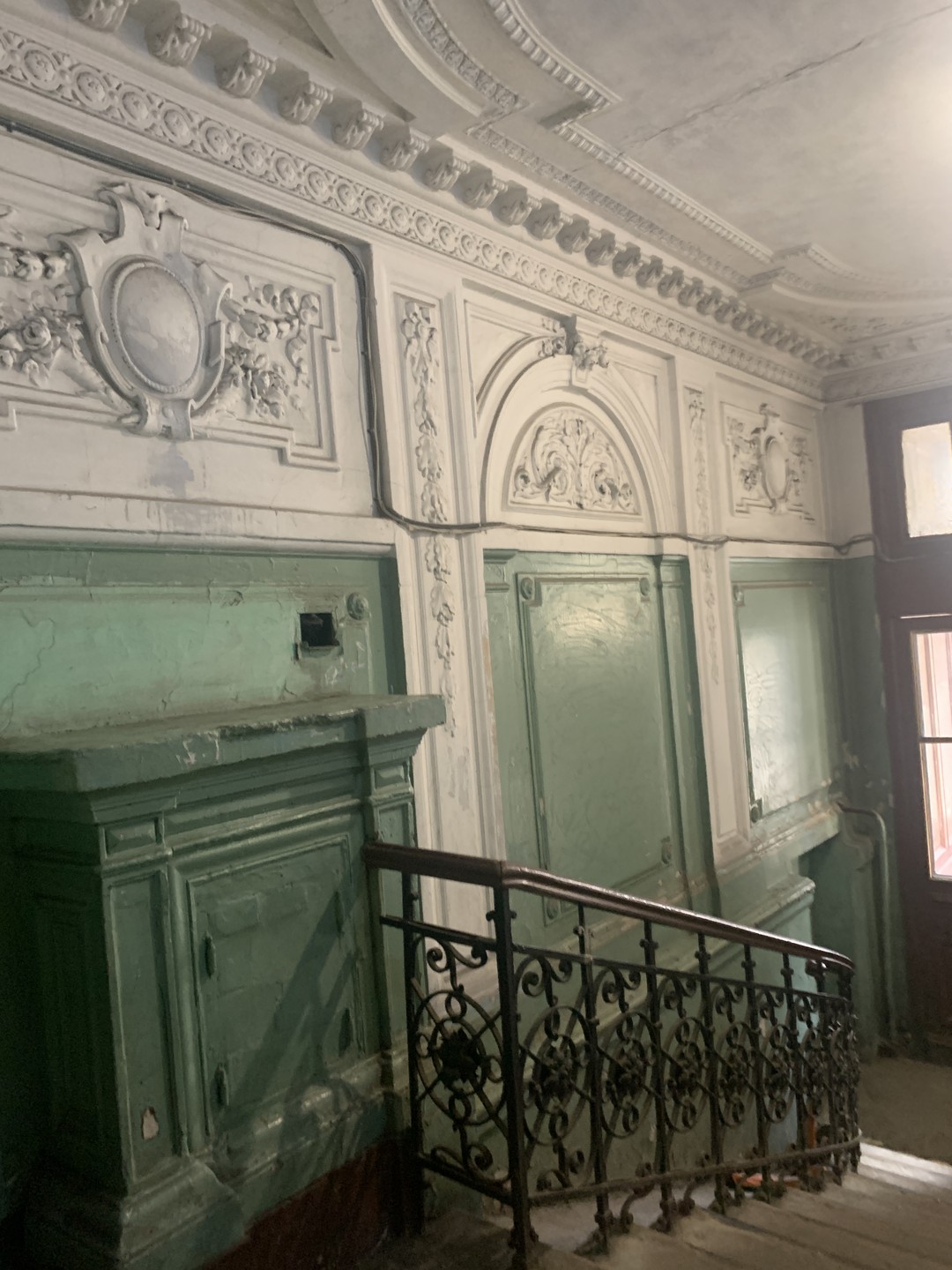 Питерский лайфстайл: по старинным парадным и дворам-колодцам (галина)
