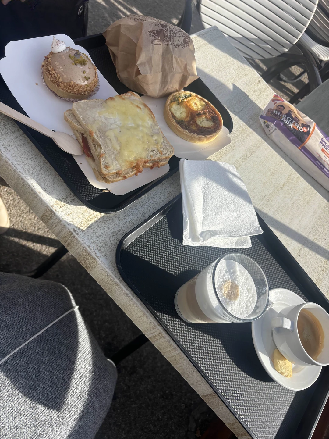 Восхитительная однодневная экскурсия из Турина! Незабываемая красота гор, очарование самобытных деревушек и море впечатлений. Особая вершина