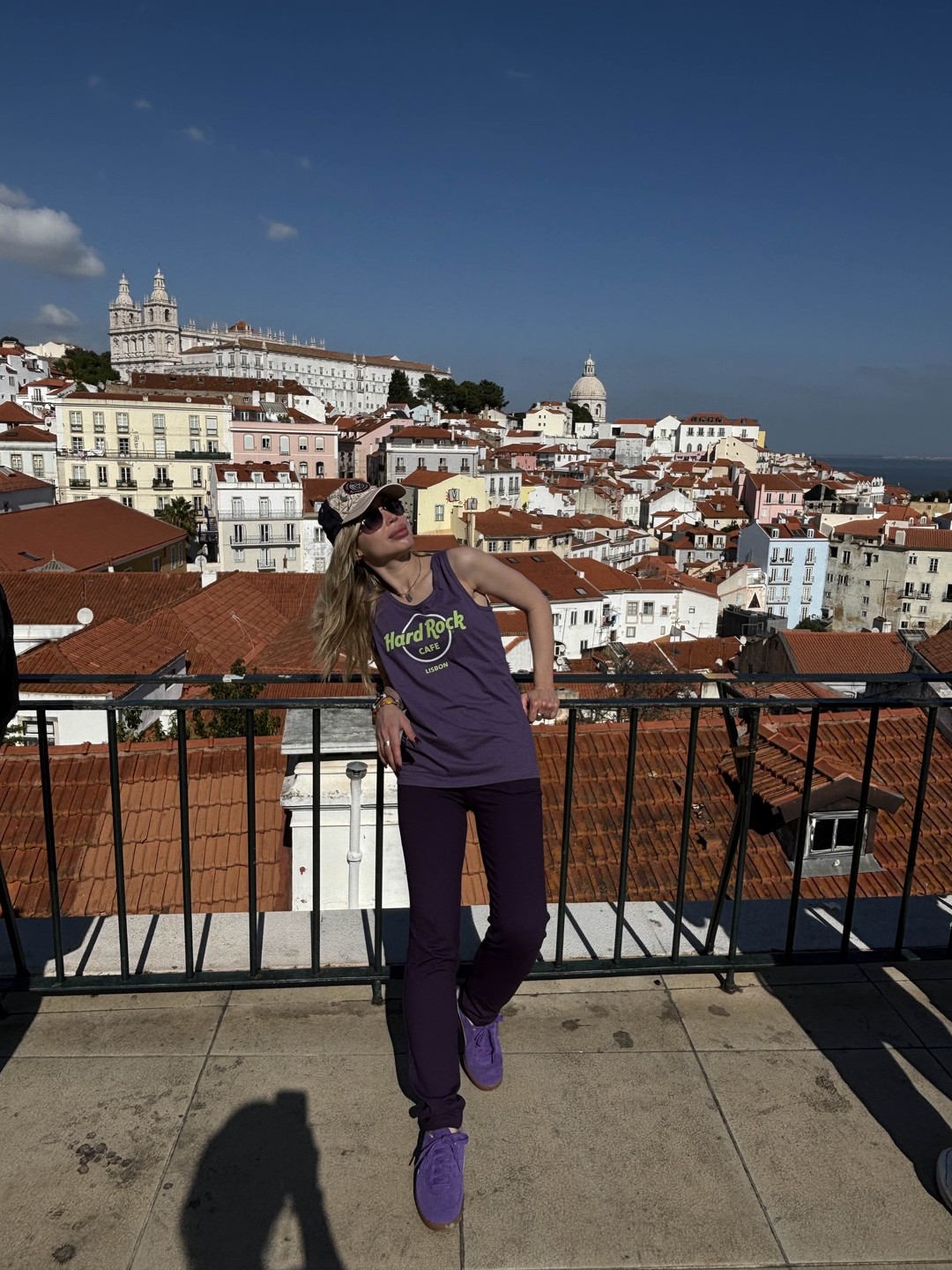 Светлана очень ответственный человек, написала мне сразу после брони