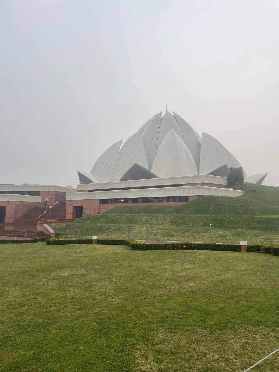 Экскурсия началась вовремя, было показано даже больше локаций, чем заявлено! Наш экскурсовод Джими, очень интересно рассказывал
