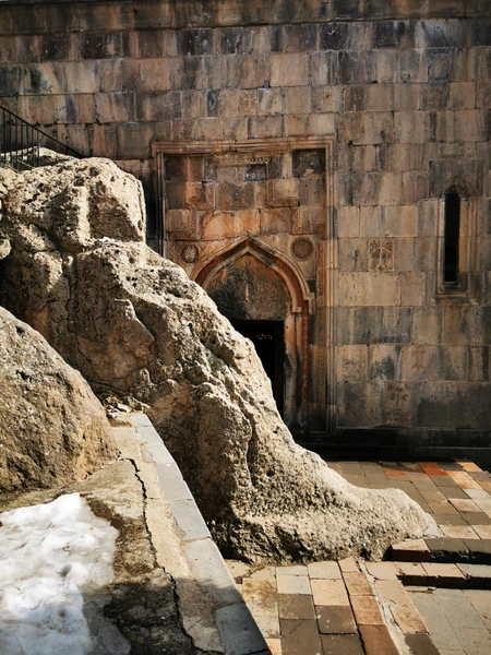 Замечательная экскурсия. Айк и Мариам очень душевные, открытые люди, приятные собеседники. Хорошо организованная программа, чистая просторная