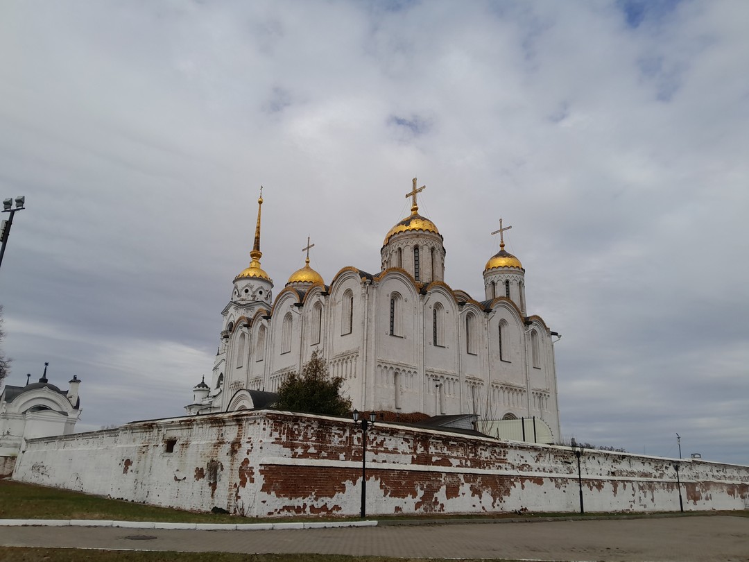 Групповая прогулка-диалог в сердце Владимира с посещением Успенского кафедрального собора (Ольга)