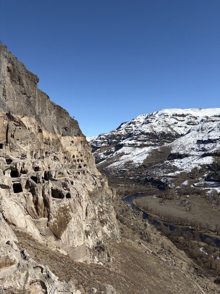 очень насыщенная и интересная экскурсия получилась с гидом Давидом! Он рассказал много нового про Тбилиси и