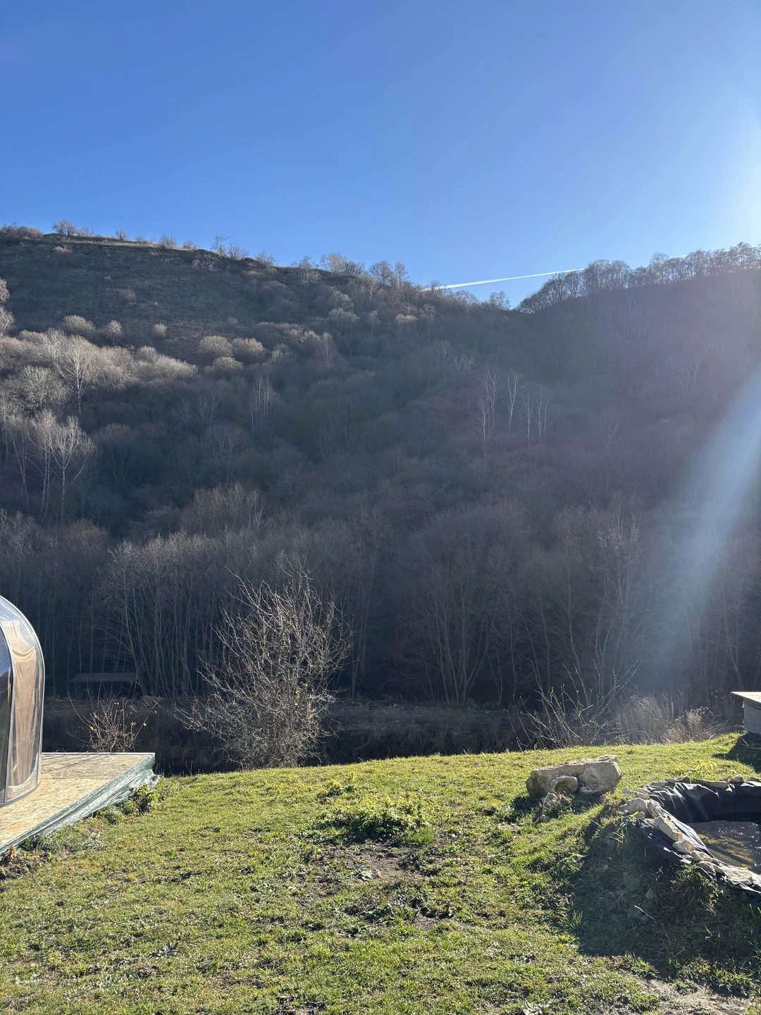 Прекрасная прогулка, можно даже с детьми с 9-10 лет. 2 часа пути, привал и 2 часа