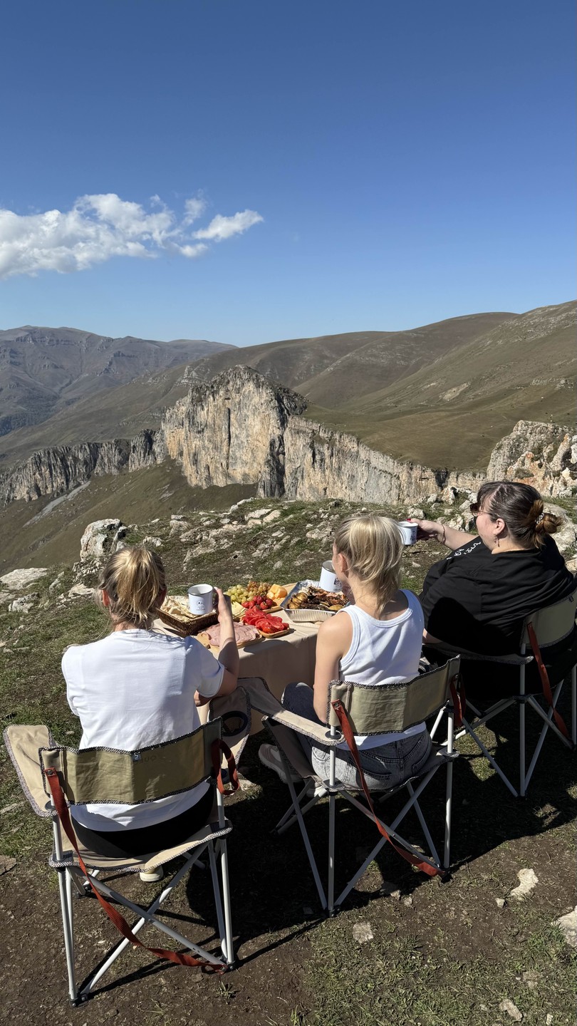Рекомендую! Обязательно взять с собой крем солнцезащитный!