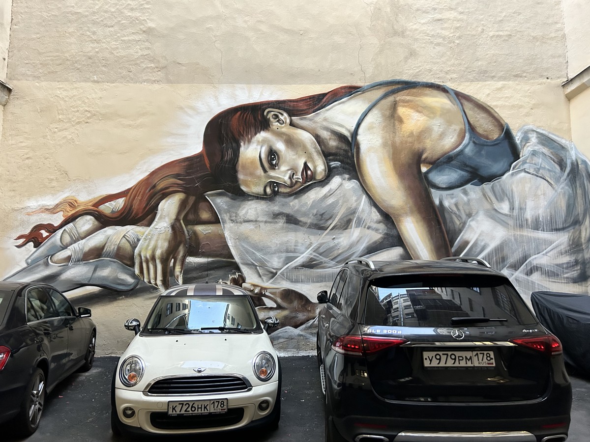 Петербург чудаков: по секретным уголкам города