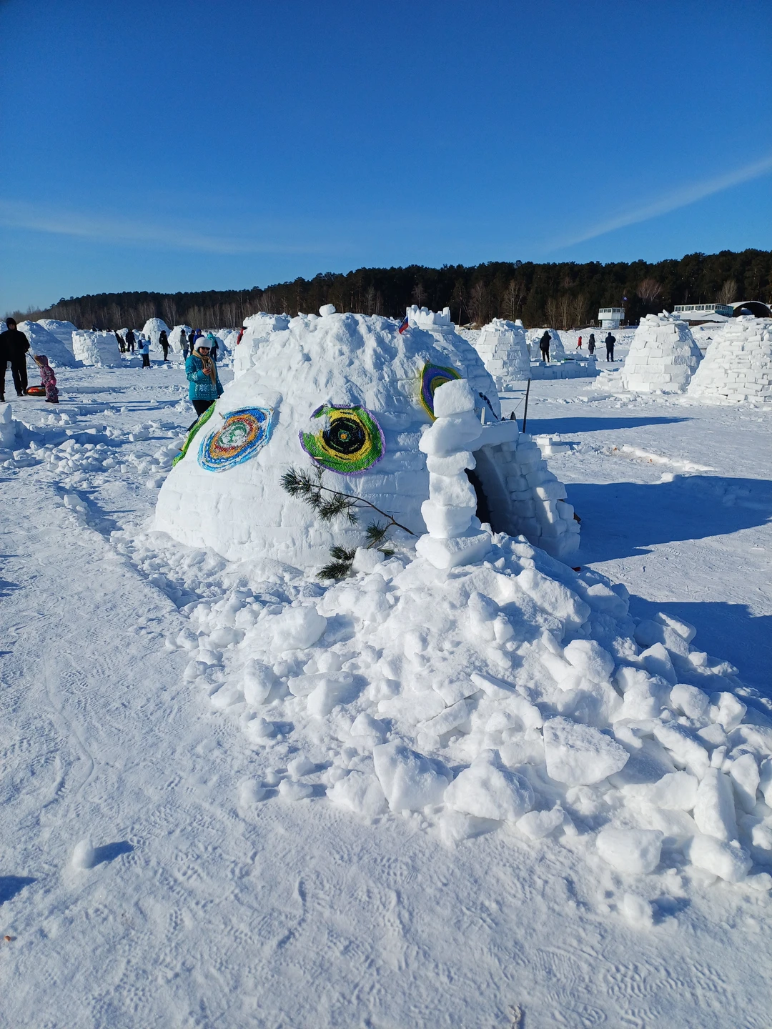 Приезжали в Новосибирк 14-16 февраля 2026 года. Заказывали две экскурсии Красный проспект - сердце Новосибирска и Академгородок