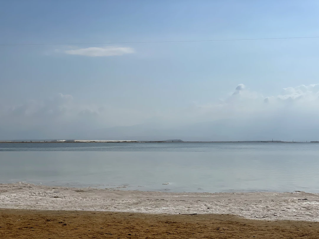 Посетили Израиль семьей с двумя детьми 3 и 8 лет в конце августа 2023.