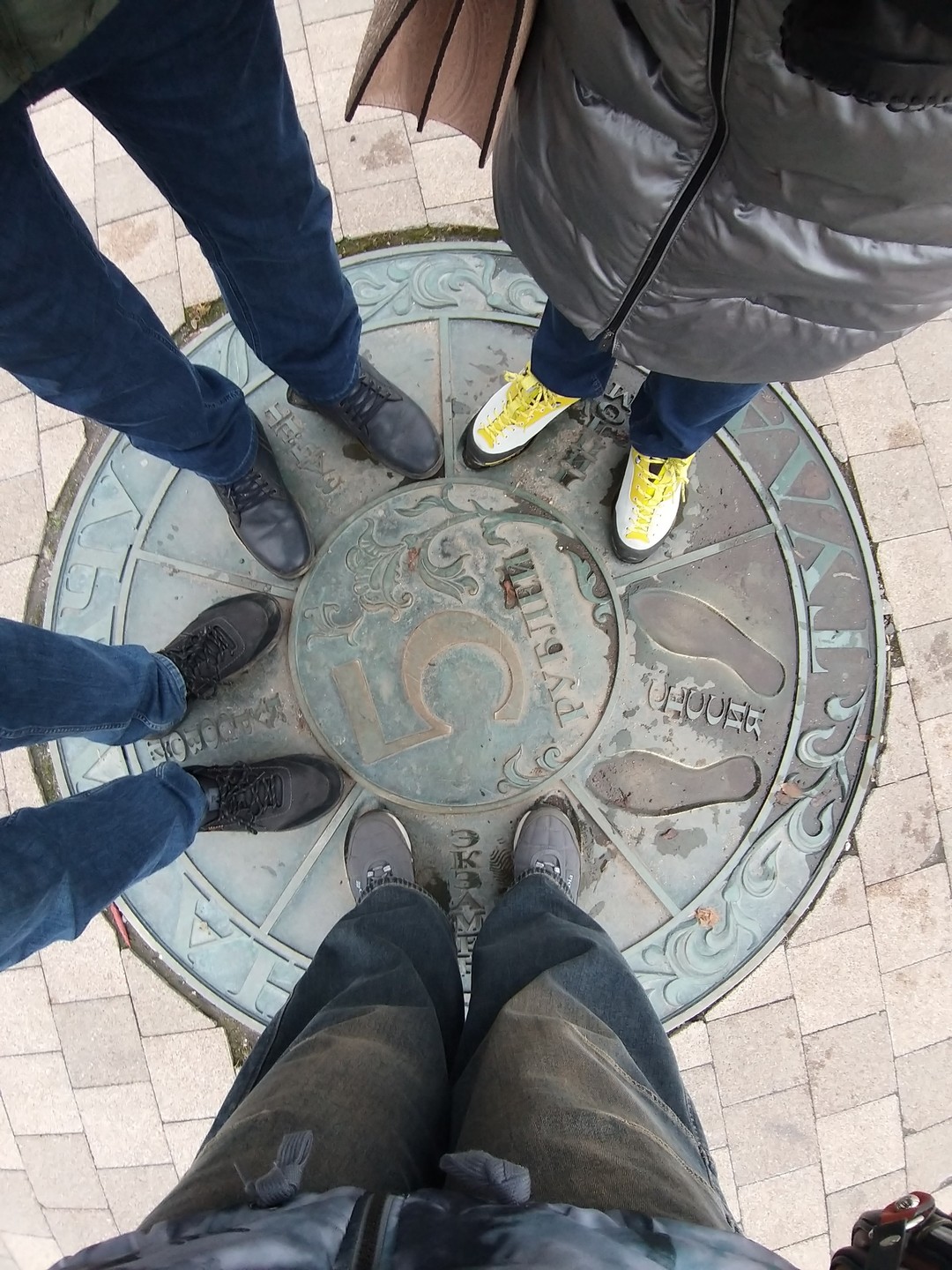 Отличный гид Дмитрий рассказывал нам о прекрасной Туле. Экскурсия прошла на одном дыхании, интересные факты, красивые