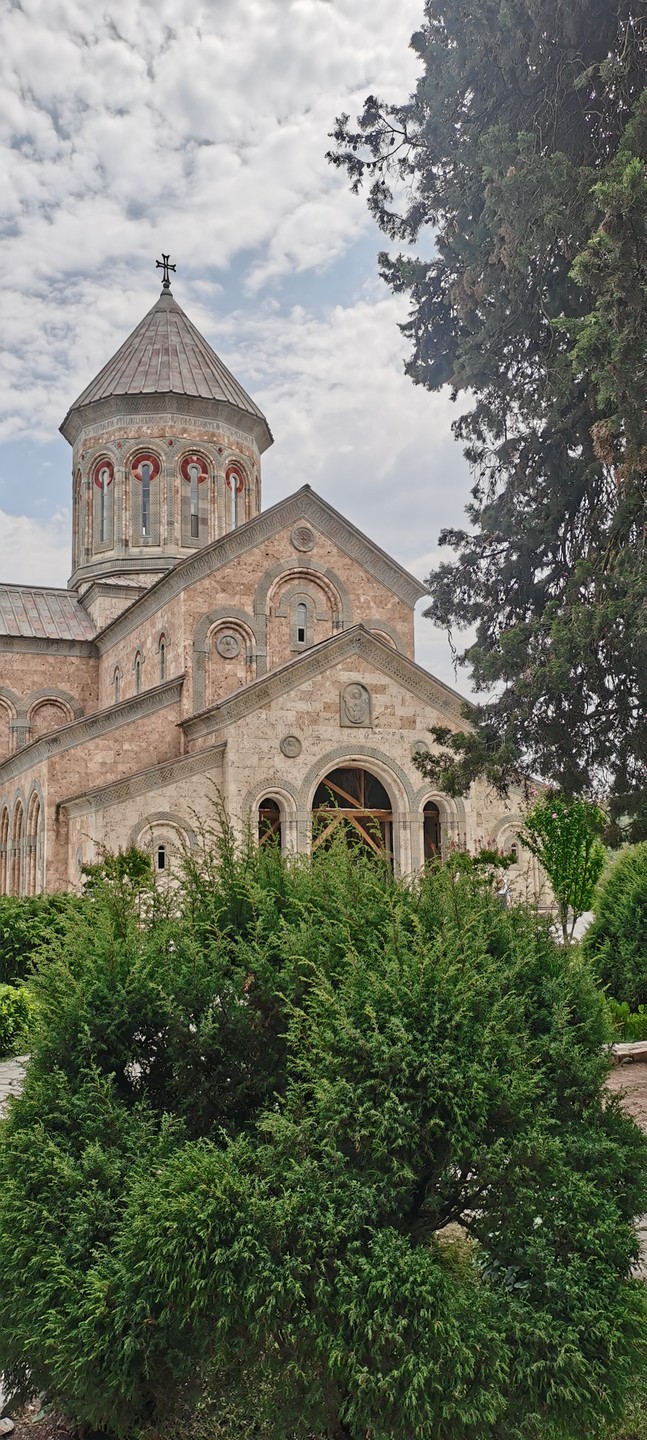 Добрый день. Вернулась из поездки по Грузии тур «От Тбилиси до Батуми: путешествие по Грузии через