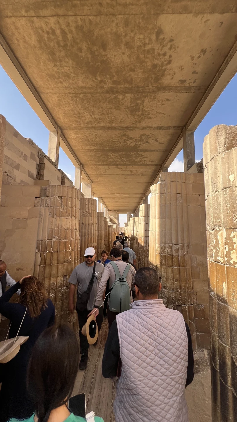 Очень интересная экскурсия, посетили много пирамид внутри, и гид щедро делился различными интересными местами, угощал напитками