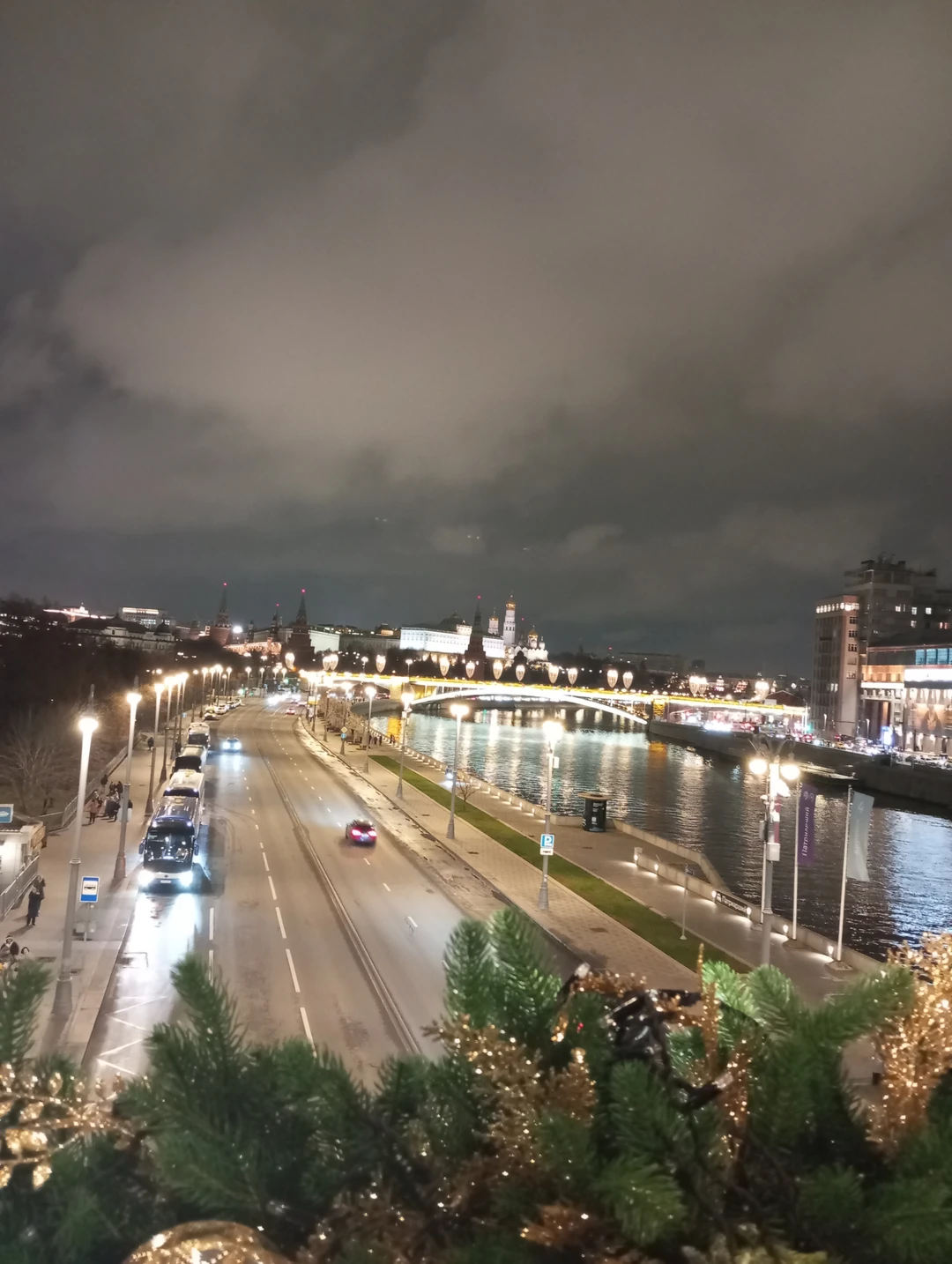 Спасибо огромное за экскурсию. Все прошло замечательно, мы довольны! Гида Сергея рекомендую!