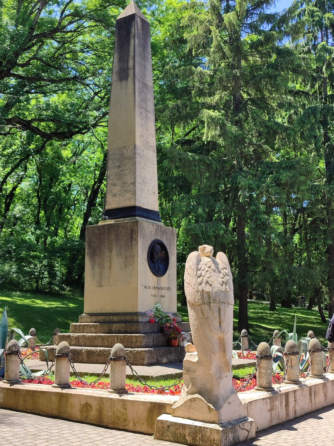 Экскурсия 4 города за один день, безусловно, очень понравилась! Кирилл был безупречно точен, забрал из гостиницы