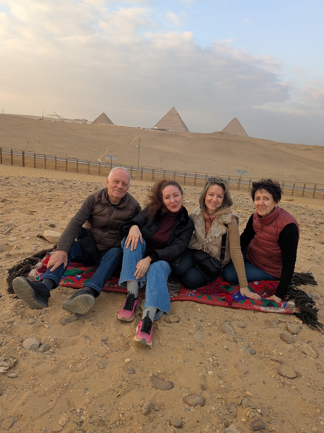 Экскурсия была шикарная. Гид Мухаммед великолепно ее провёл, он очень приятный человек. Организация и знания гида