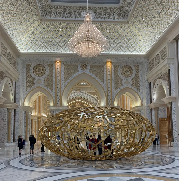 Билет с открытой датой в королевский дворец Каср Аль Ватан в Абу-Даби