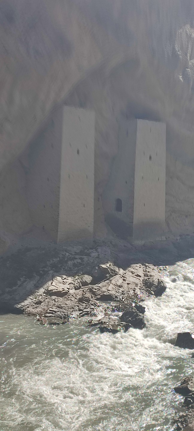 В Аргунское ущелье - за водопадами, древними башнями и национальными лепешками (Антон)