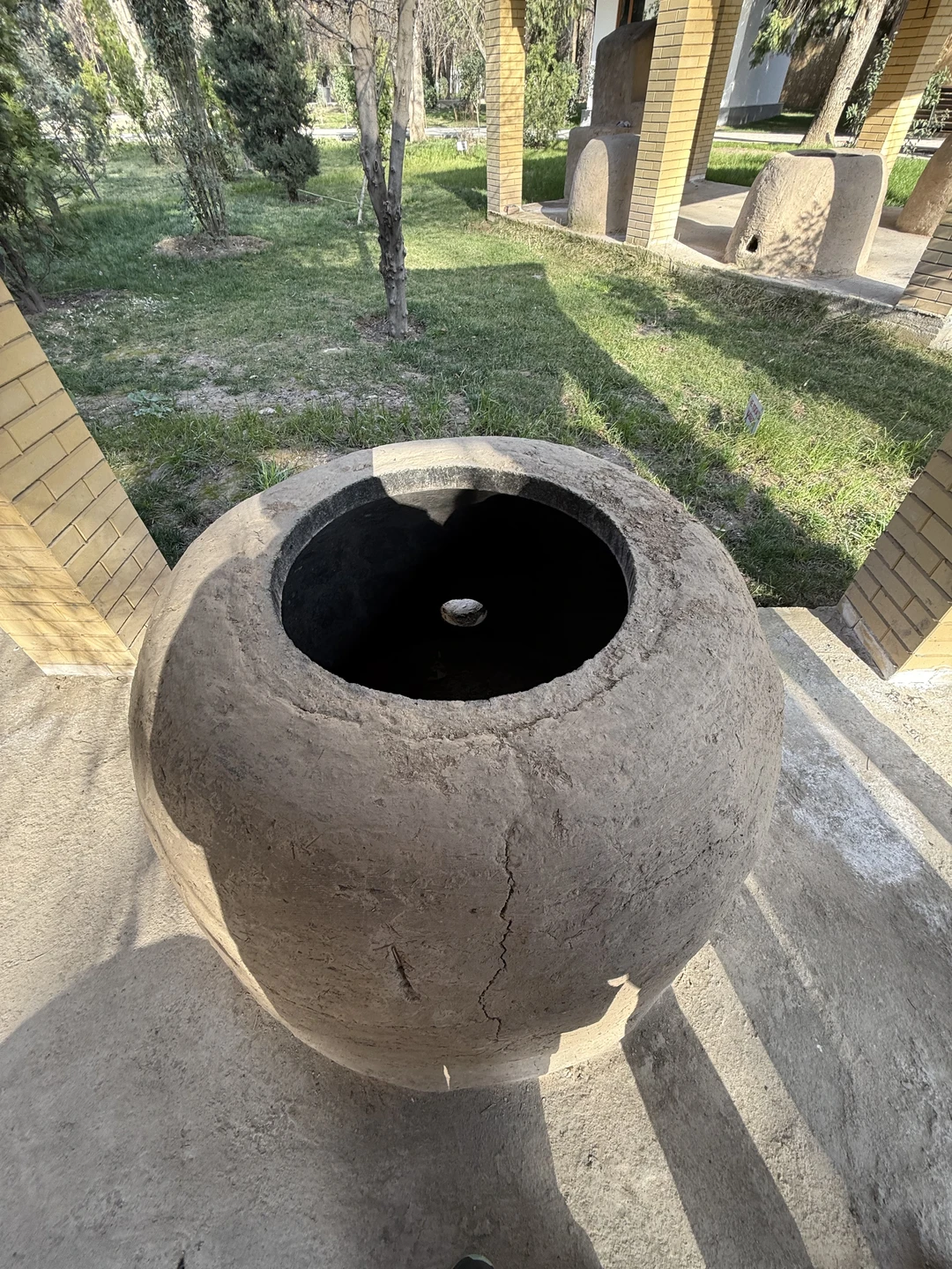 Вчера были на экскурсии с Шарифджоном и остались довольны настолько, что поставили « отлично» на все семь вопросов