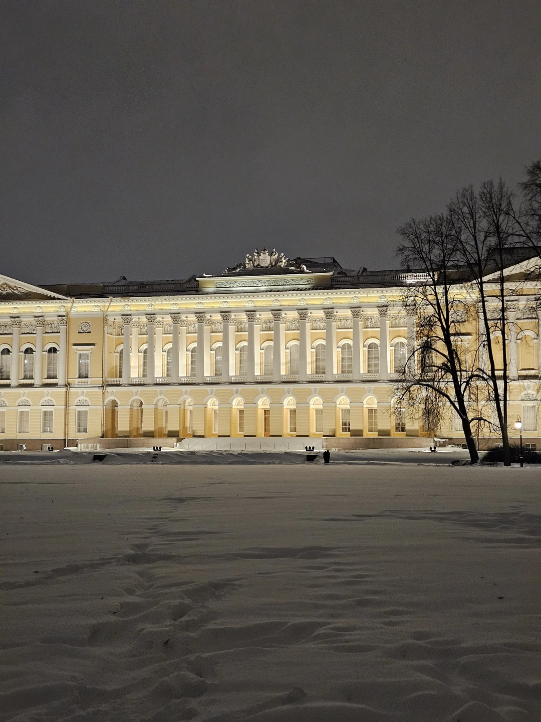 Ирина, благодарю за экскурсию! Было очень интересно. Не смотря на мороз, не замёрзла (но оделась тепло)